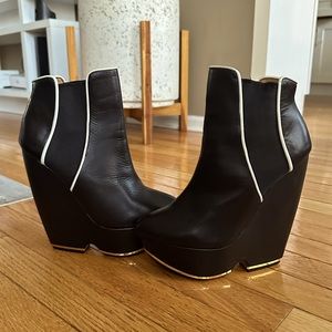 L.A.M.B DIVA WEDGE platform booties